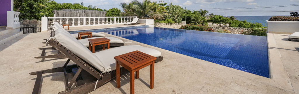 Casa Jaguar Isla Mujeres Pool with an ocean view